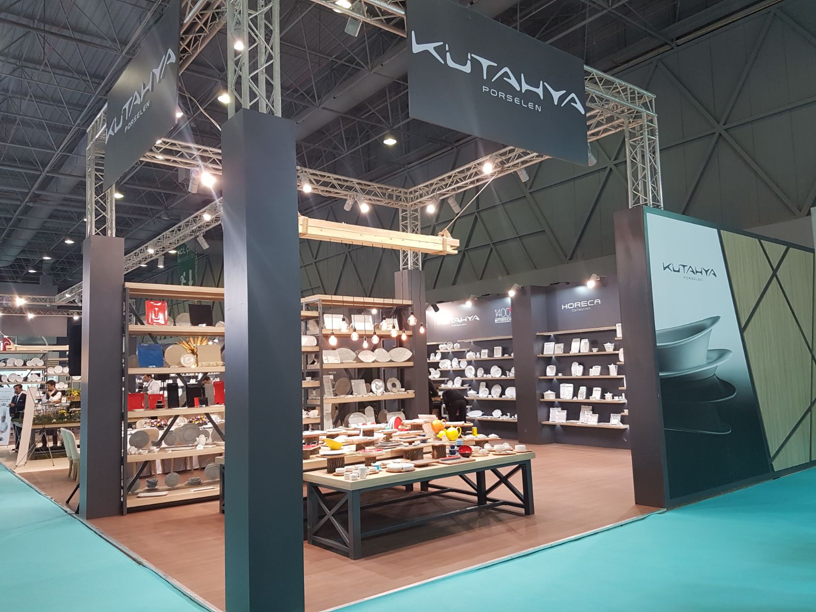 Kütahya Porselen Ahşap Stand